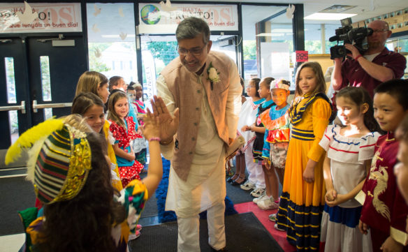 Kailash Satyarthi, a Nobel Peace Prize winner, is greeted by children at Maxwell Spanish Immersion Elementary (Fayette County). Photo by Bobby Ellis, Sept. 23, 2016