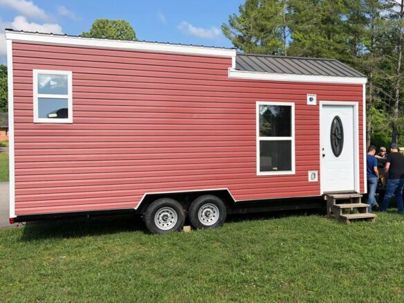 A photo of a tiny house.